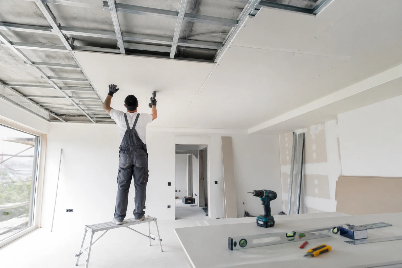 Plafond placo suspendu : étapes, coûts et astuces pro